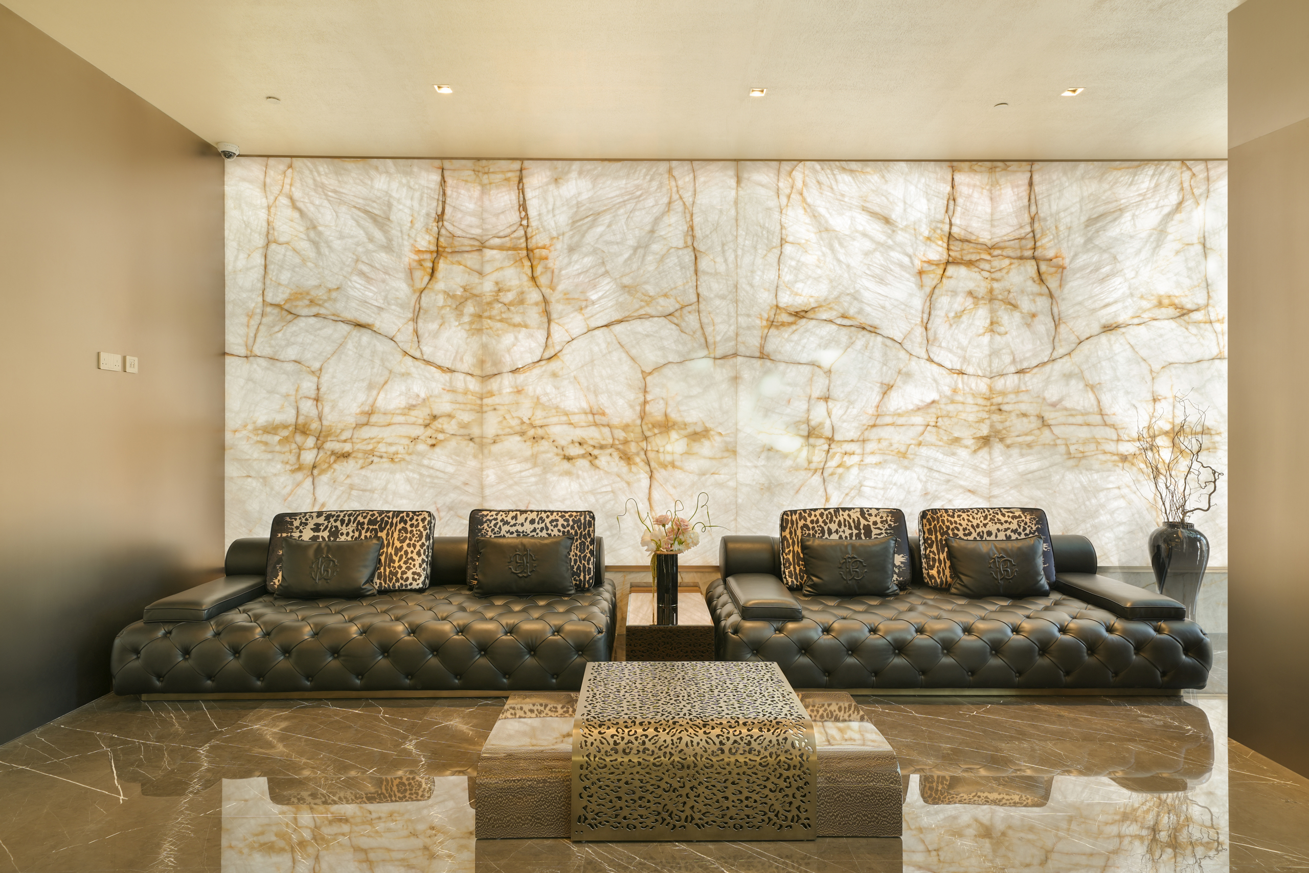 Mileo The Palm Hotel Lobby